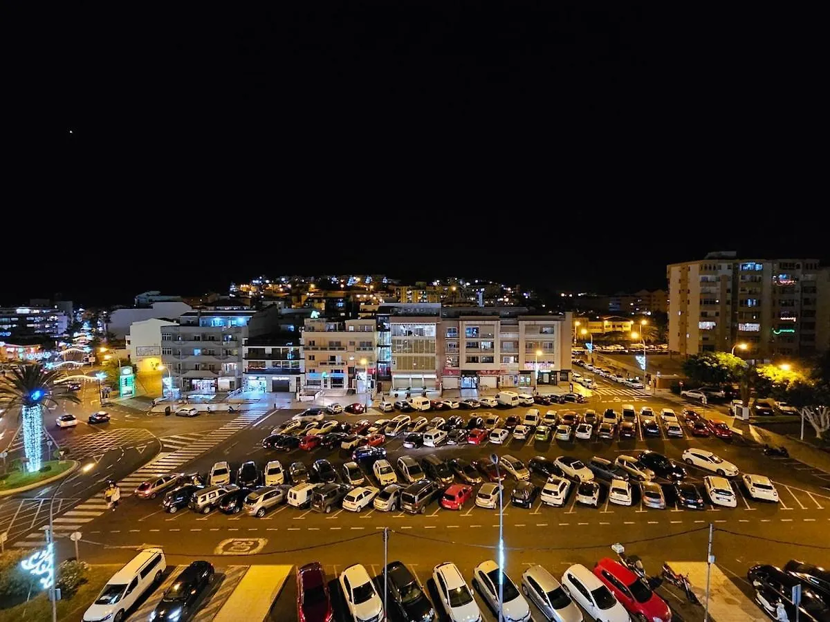 Los Cristianos - Valdes Center 9 - As De Casas 0*, Los Cristianos (Tenerife) Spain